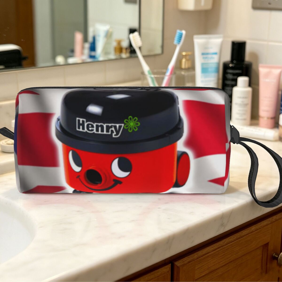Beauty Makeup Uk - Henry Hoover Dengan Tas Rias Bendera