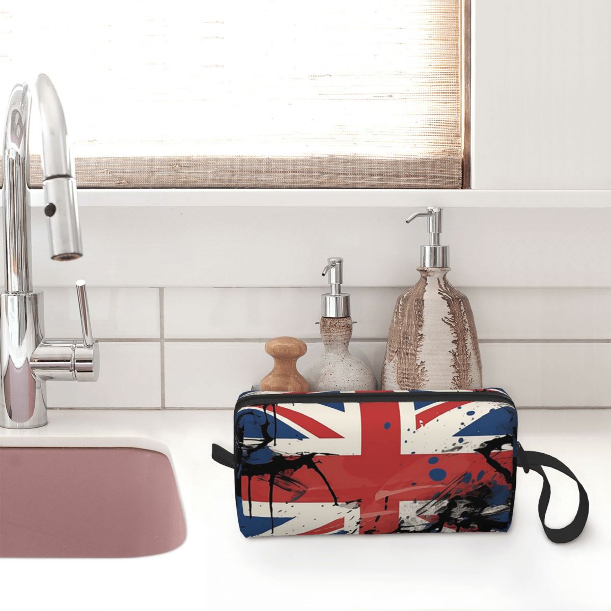 Tas Makeup Bendera Union Jack  - Beauty Makeup Uk ulasan dan harga