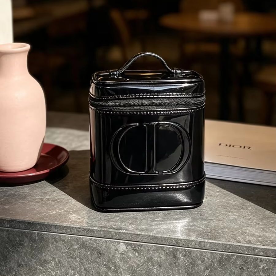Tas DIORs Hitam Berbahan Jarin - Cosmetic Sponge ulasan dan harga